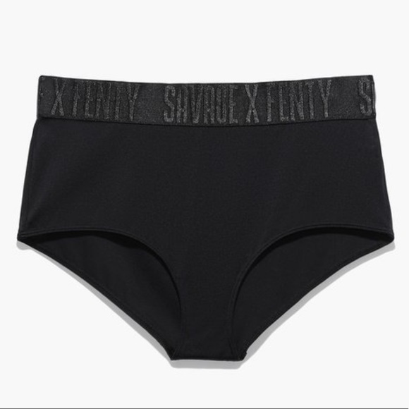 🆕SAVAGE X FENTY Black Booty Short - Size: S - Picture 1 of 9